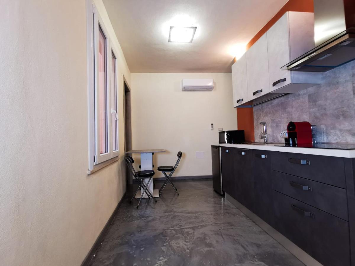 Via Cavour 19, Appartamento Del Conte Iglesias Buitenkant foto
