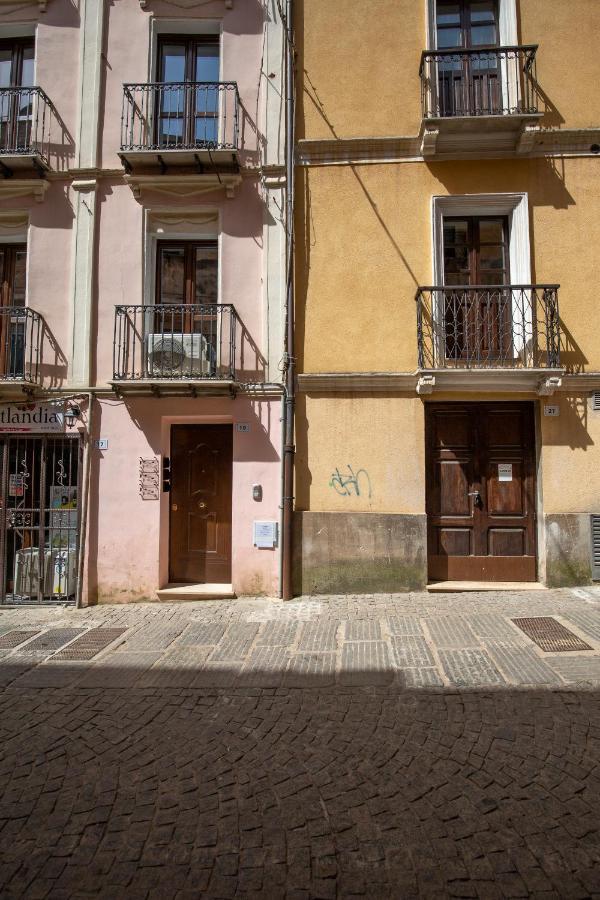 Via Cavour 19, Appartamento Del Conte Iglesias Buitenkant foto